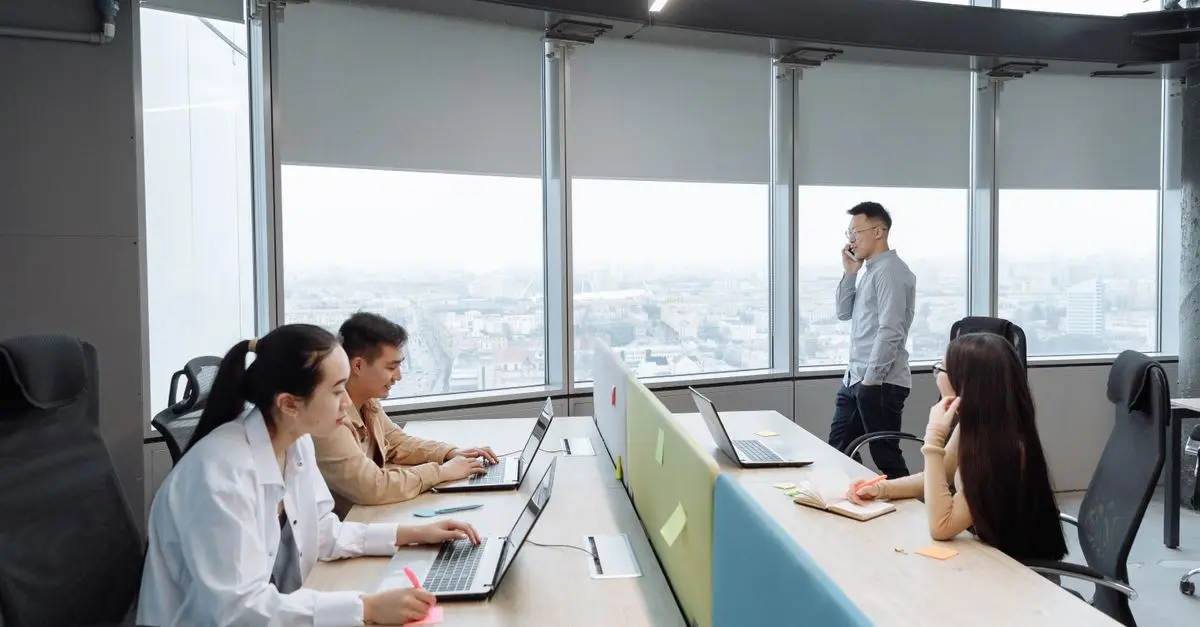 Microcrédit vs crédit bancaire : lequel choisir ?