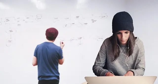 Microcrédit et Entrepreneurs : Comment Maximiser Votre Financement